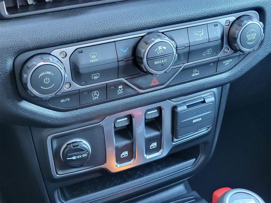 new 2026 Jeep Wrangler car, priced at $40,513