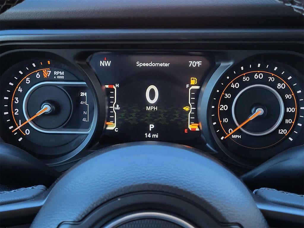 new 2025 Jeep Gladiator car, priced at $48,832