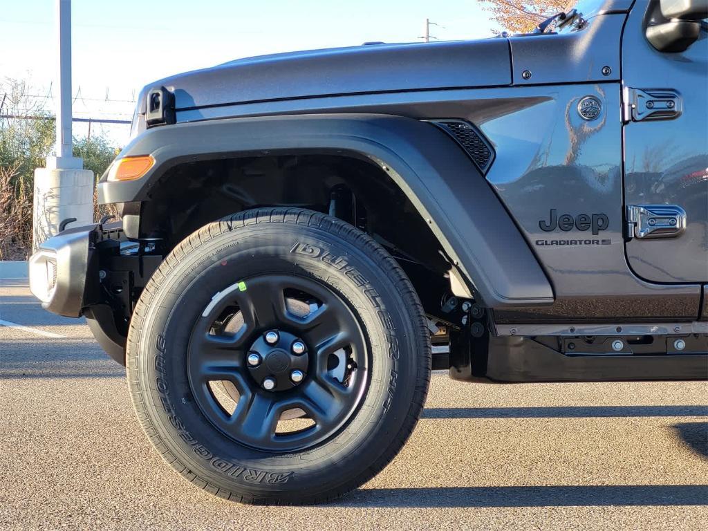 new 2026 Jeep Gladiator car, priced at $41,838
