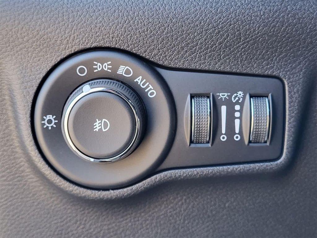 new 2026 Jeep Compass car, priced at $26,983