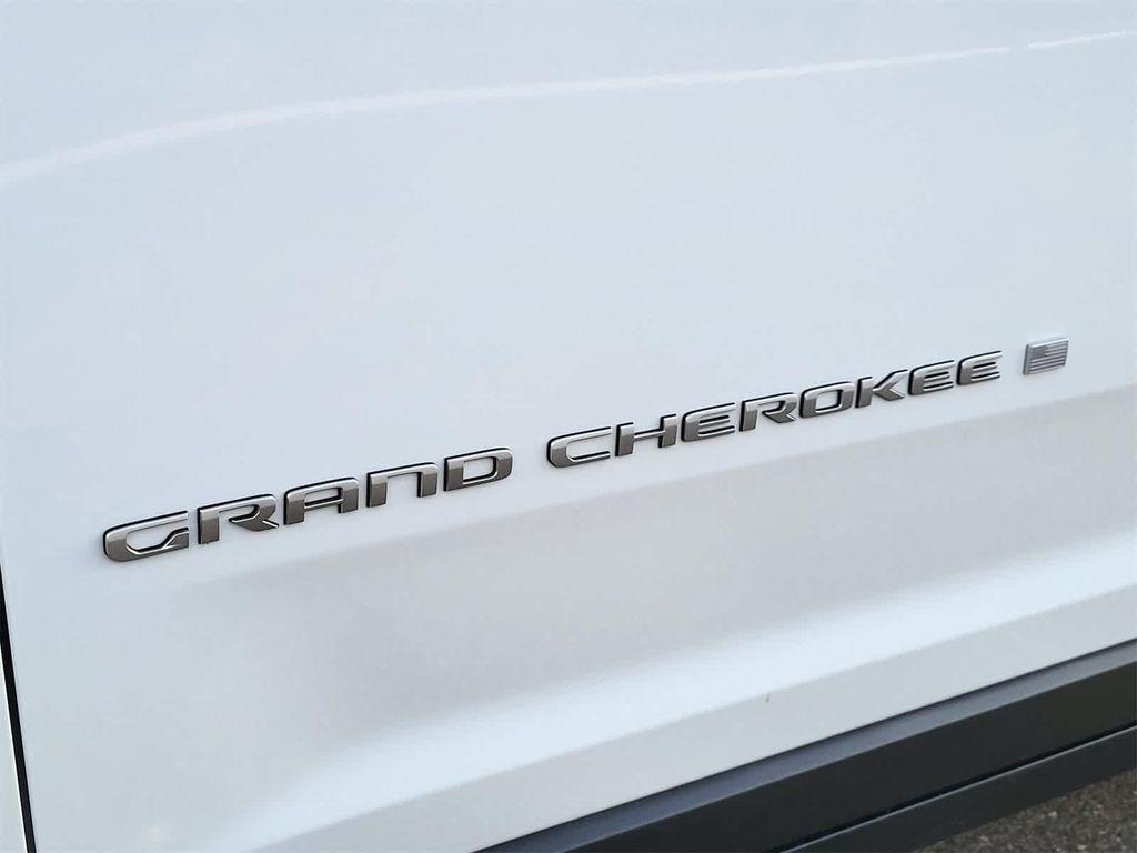 new 2025 Jeep Grand Cherokee L car, priced at $45,394