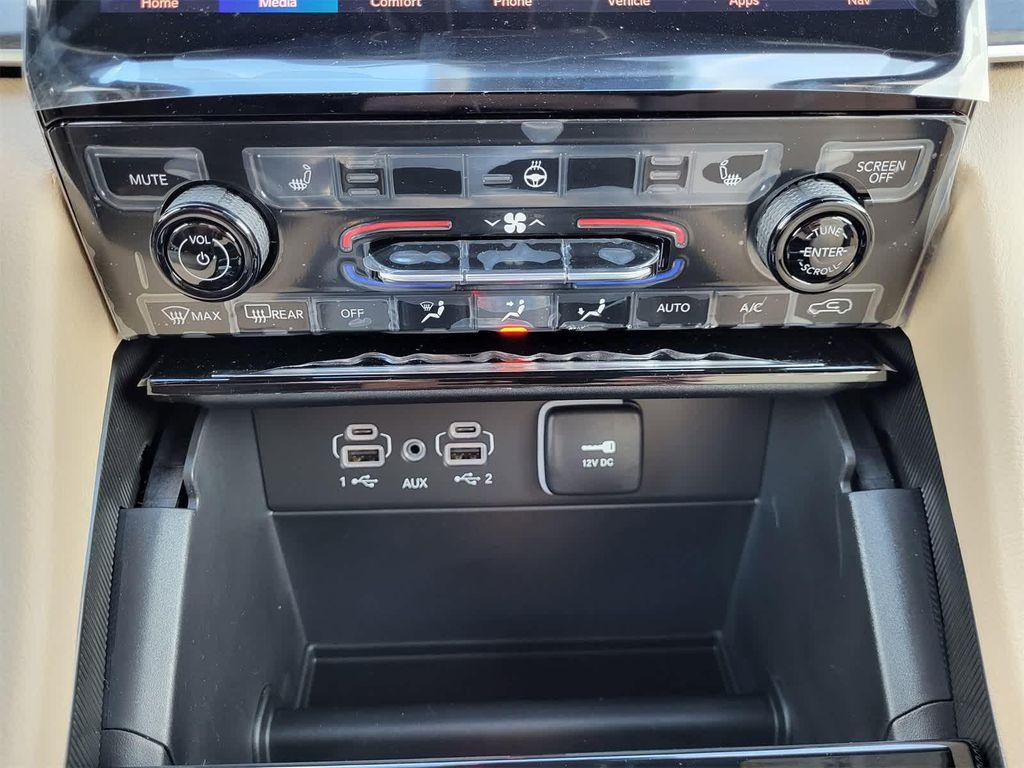 new 2025 Jeep Grand Cherokee L car, priced at $45,394