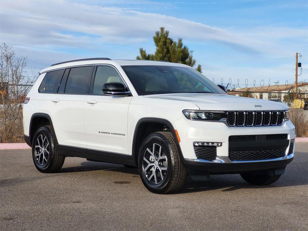 new 2025 Jeep Grand Cherokee L car, priced at $45,394
