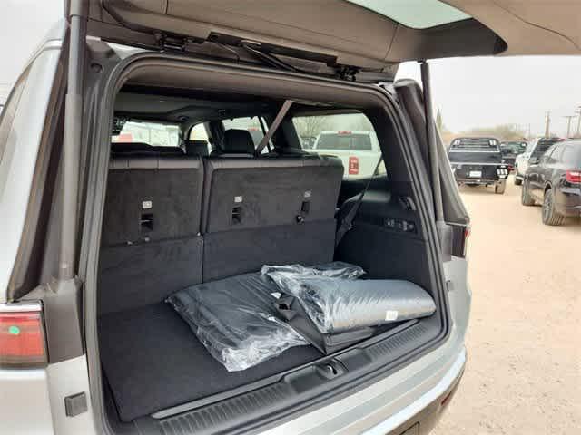 new 2024 Jeep Wagoneer car, priced at $65,932