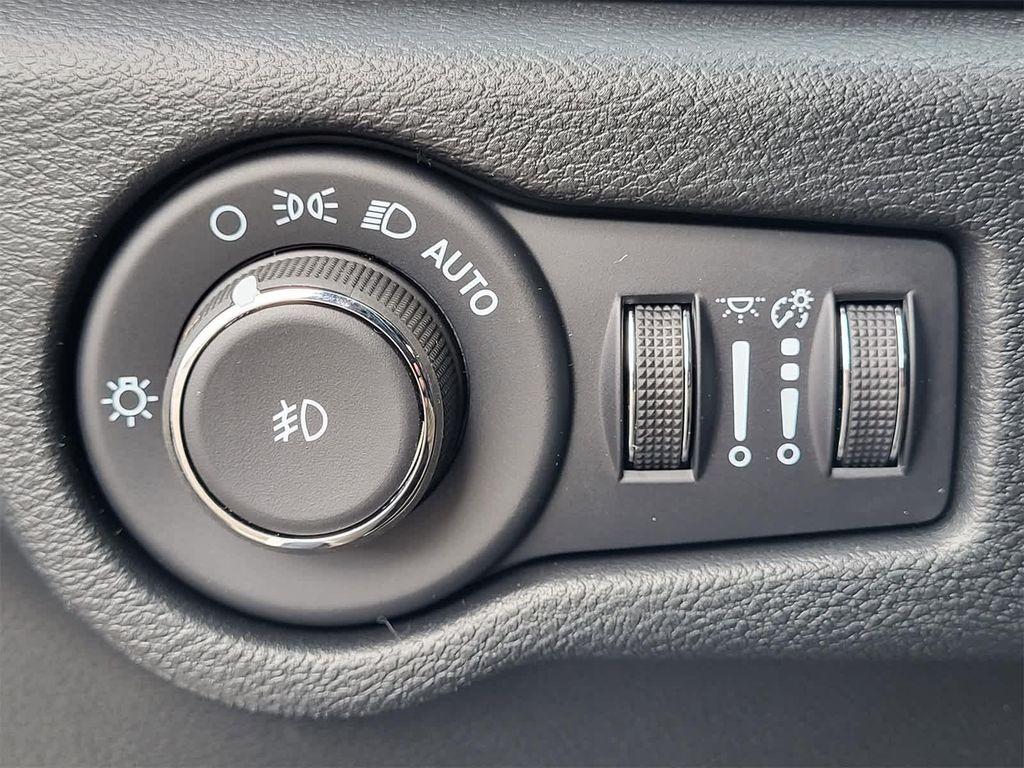 new 2026 Chrysler Pacifica car, priced at $39,420