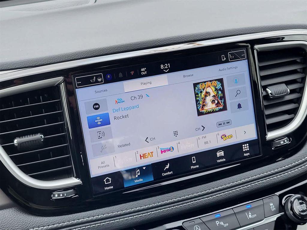 new 2026 Chrysler Pacifica car, priced at $39,420