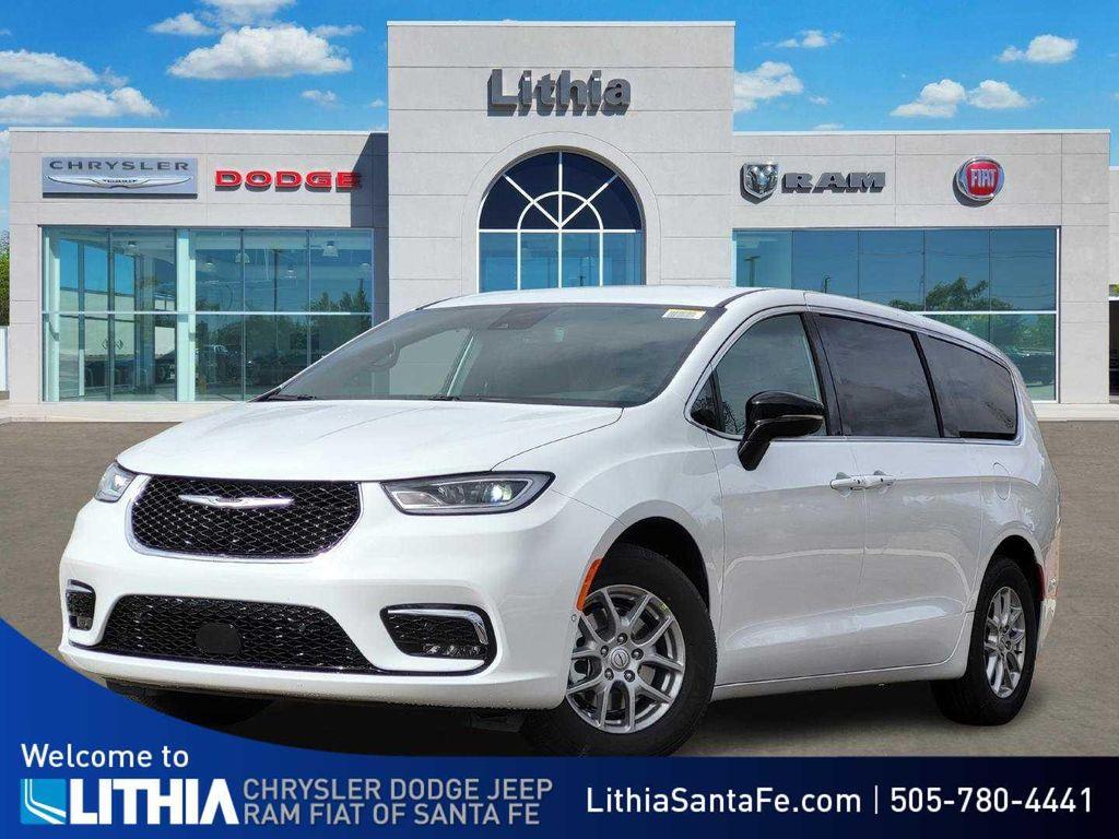new 2026 Chrysler Pacifica car, priced at $39,420