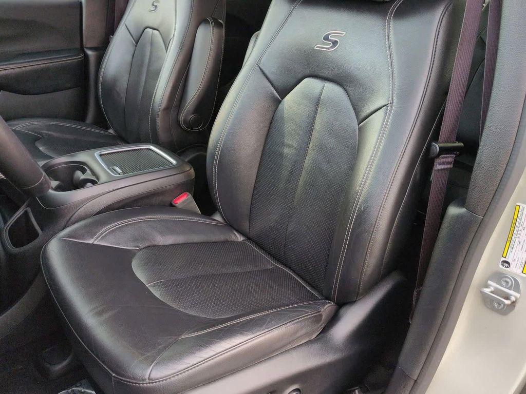 used 2020 Chrysler Pacifica car, priced at $23,895