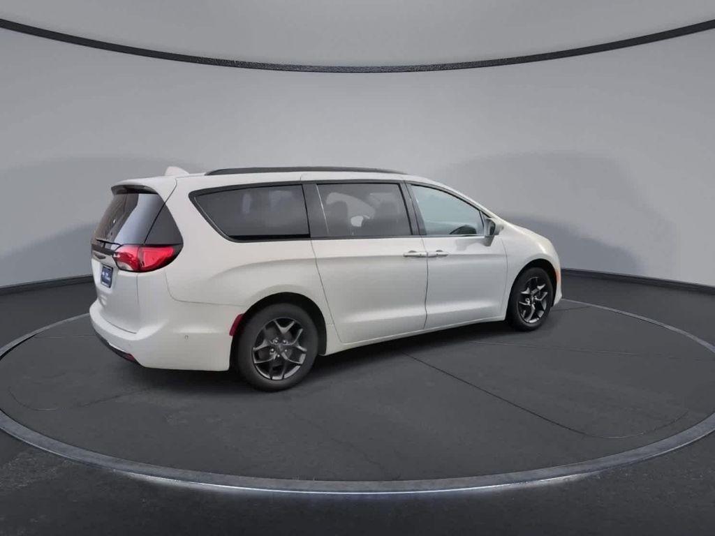used 2020 Chrysler Pacifica car, priced at $23,895