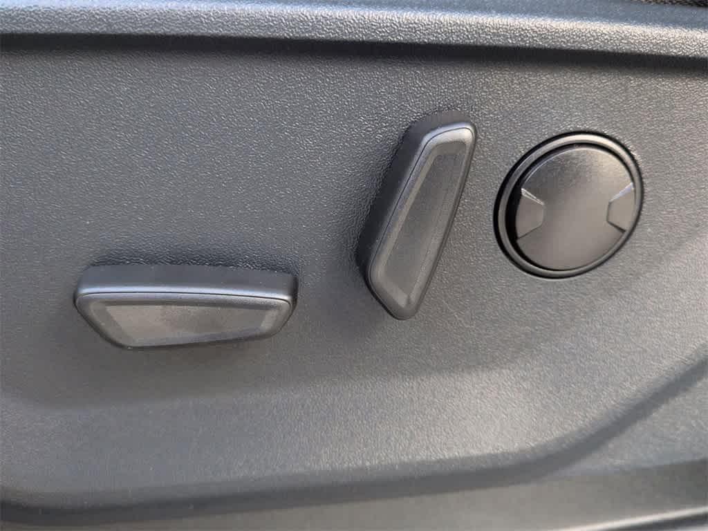 new 2025 Ford F-150 car, priced at $51,647