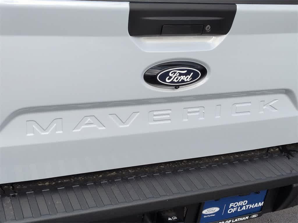 new 2025 Ford Maverick car, priced at $30,098