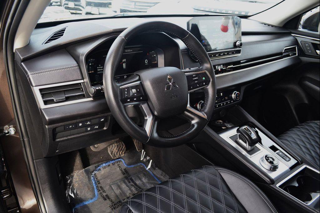 used 2024 Mitsubishi Outlander PHEV car, priced at $29,997