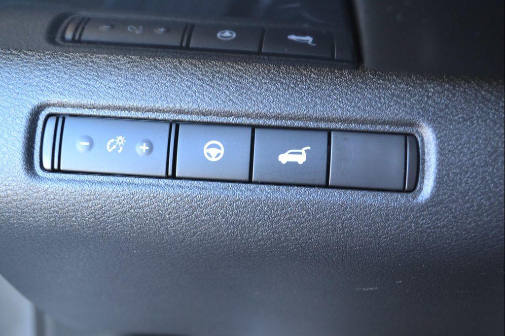 used 2022 Nissan Pathfinder car, priced at $22,297