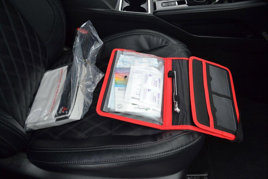 2022 Alloy Silver Metallic Mitsubishi Outlander