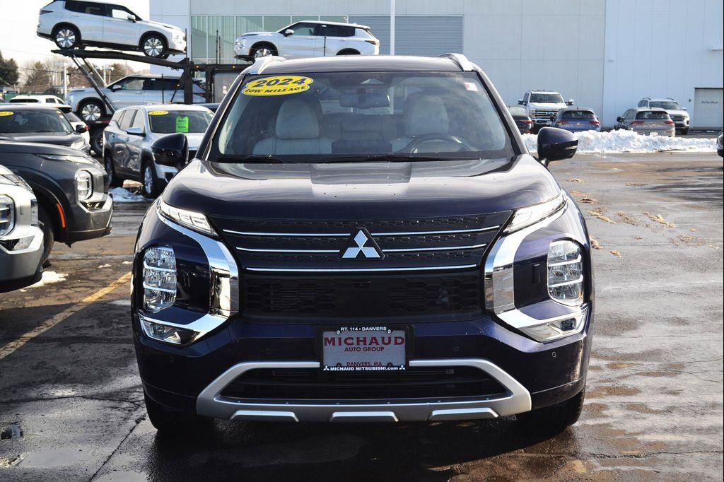 used 2024 Mitsubishi Outlander car, priced at $29,997
