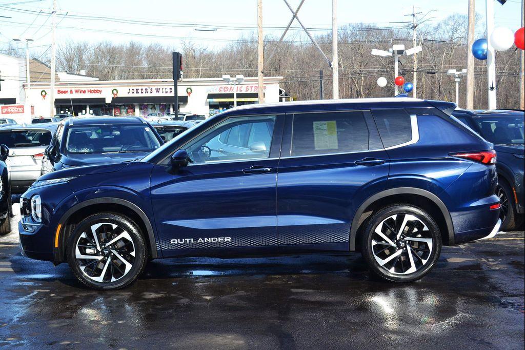 used 2024 Mitsubishi Outlander car, priced at $29,997