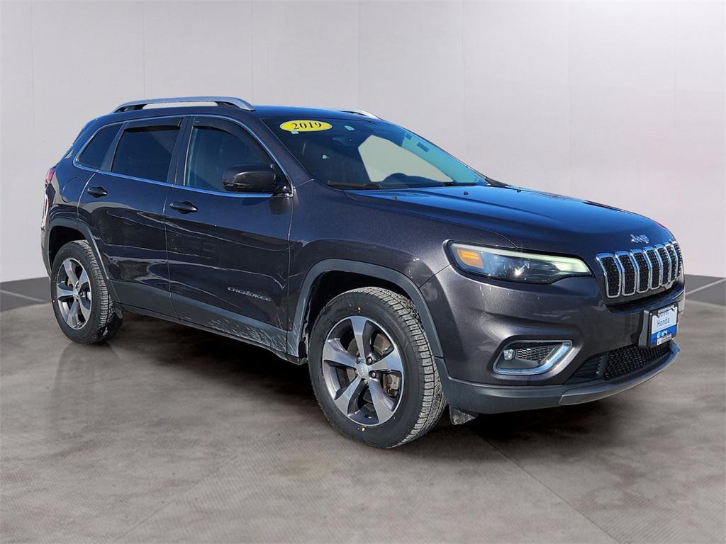 used 2019 Jeep Cherokee car, priced at $14,862