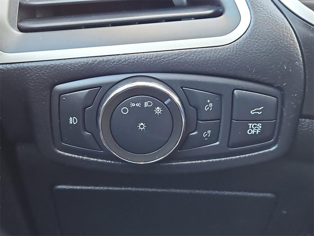 used 2020 Ford Edge car, priced at $18,487