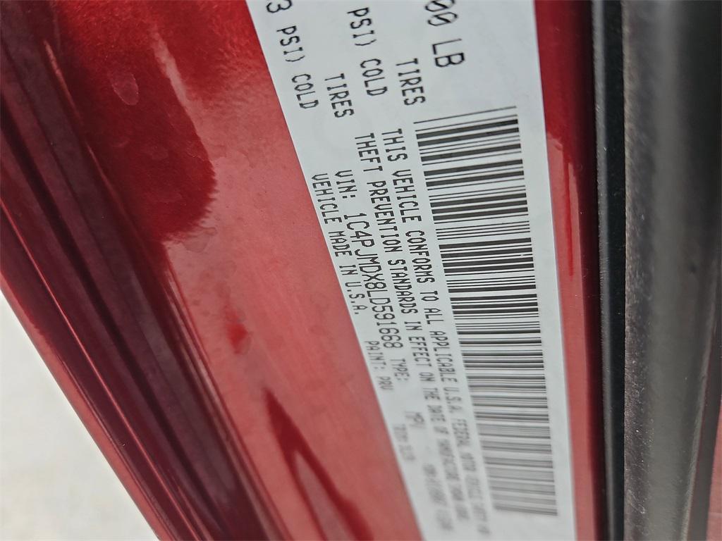 used 2020 Jeep Cherokee car, priced at $18,780