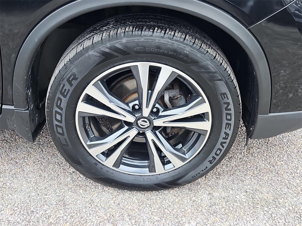 used 2017 Nissan Rogue car, priced at $12,887