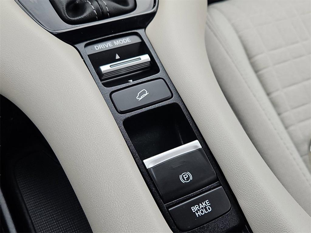 used 2023 Honda HR-V car, priced at $23,987