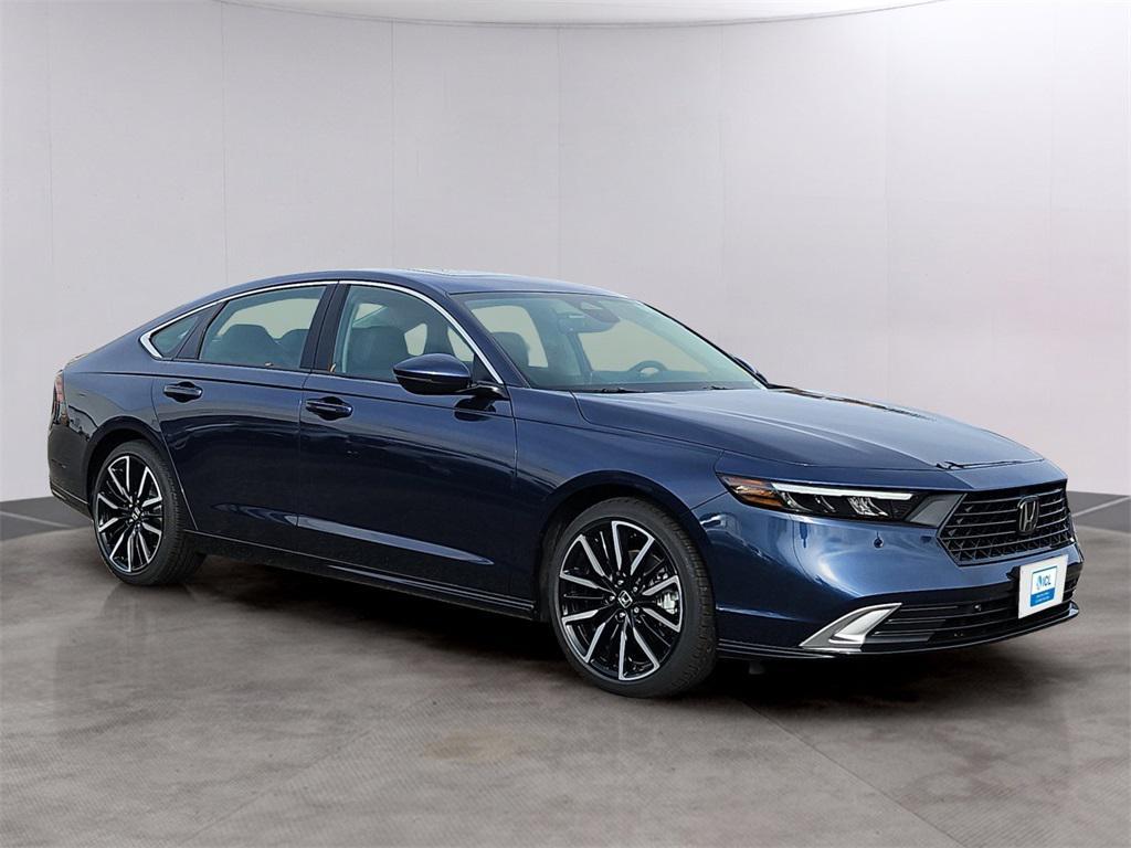 new 2025 Honda Accord Hybrid car, priced at $40,495