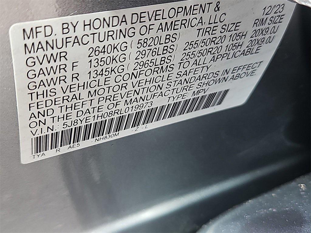 used 2024 Acura MDX car, priced at $45,387