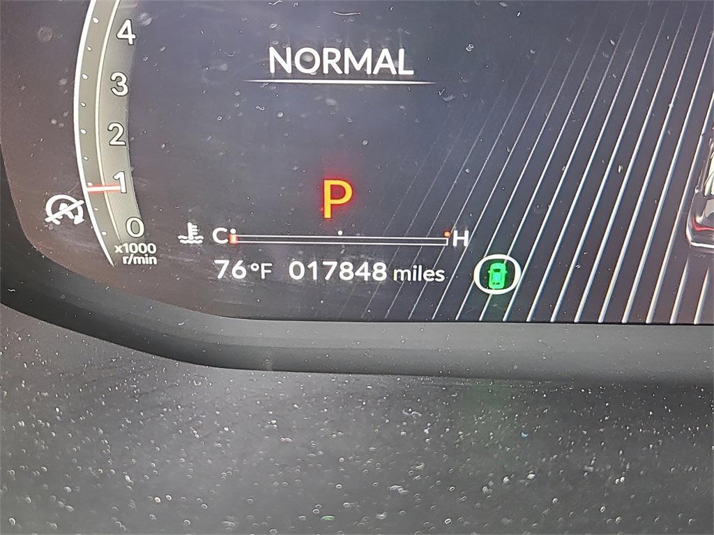 used 2024 Acura MDX car, priced at $45,387