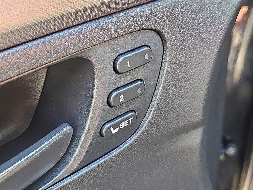 used 2022 Honda Pilot car, priced at $31,687