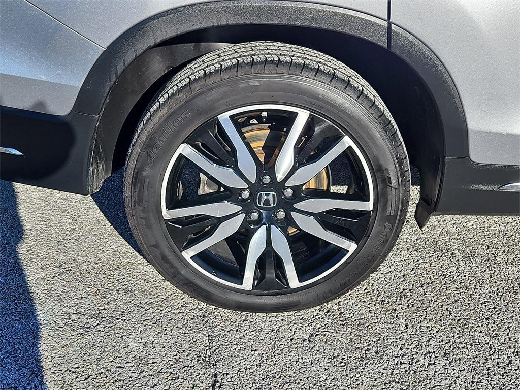 used 2022 Honda Pilot car, priced at $35,458