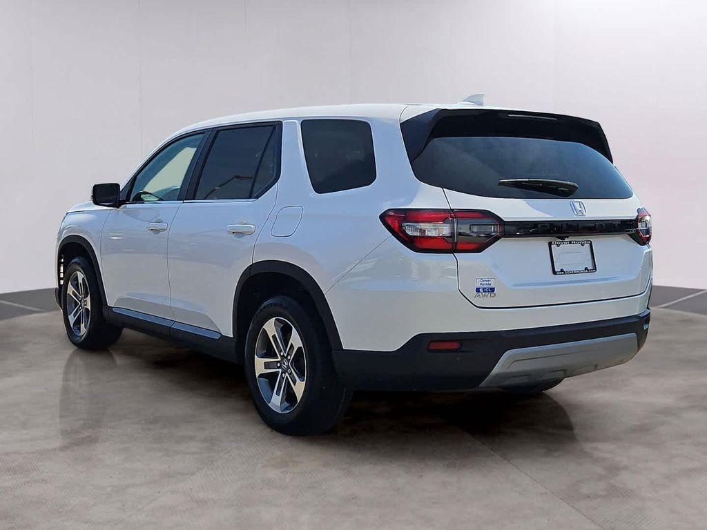 used 2025 Honda Pilot car, priced at $46,690