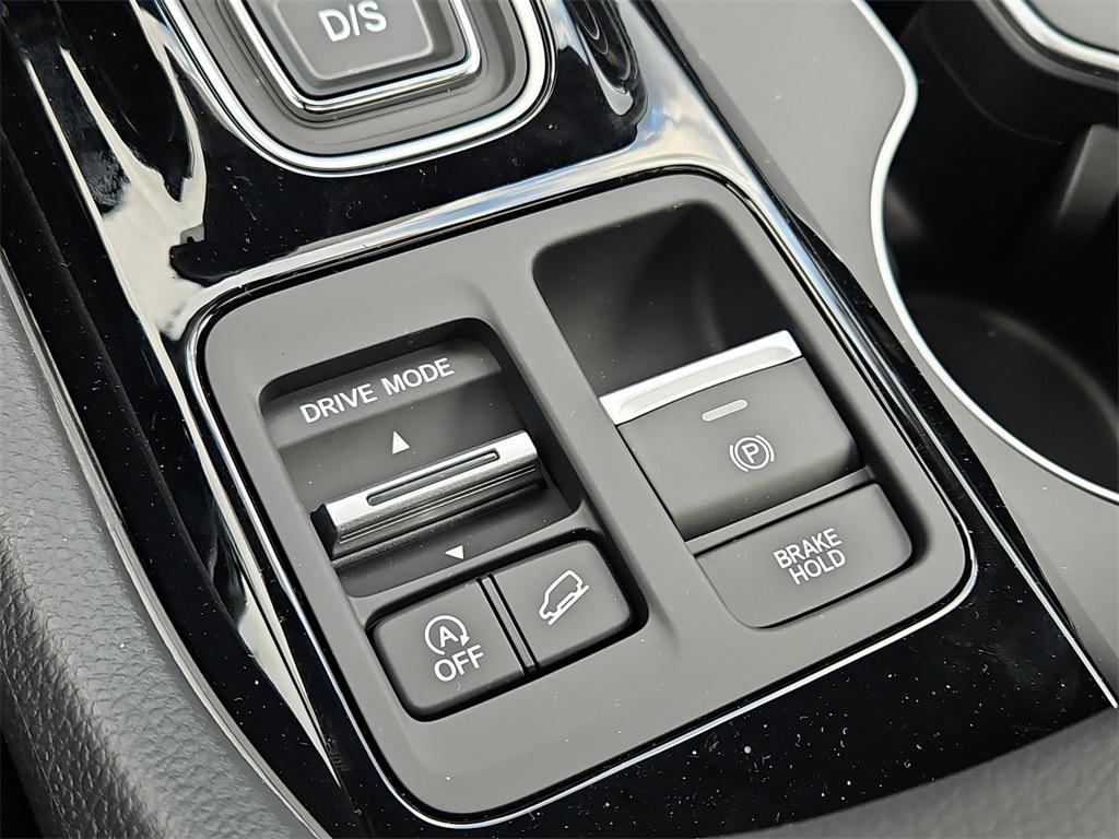 new 2025 Honda Pilot car, priced at $55,715