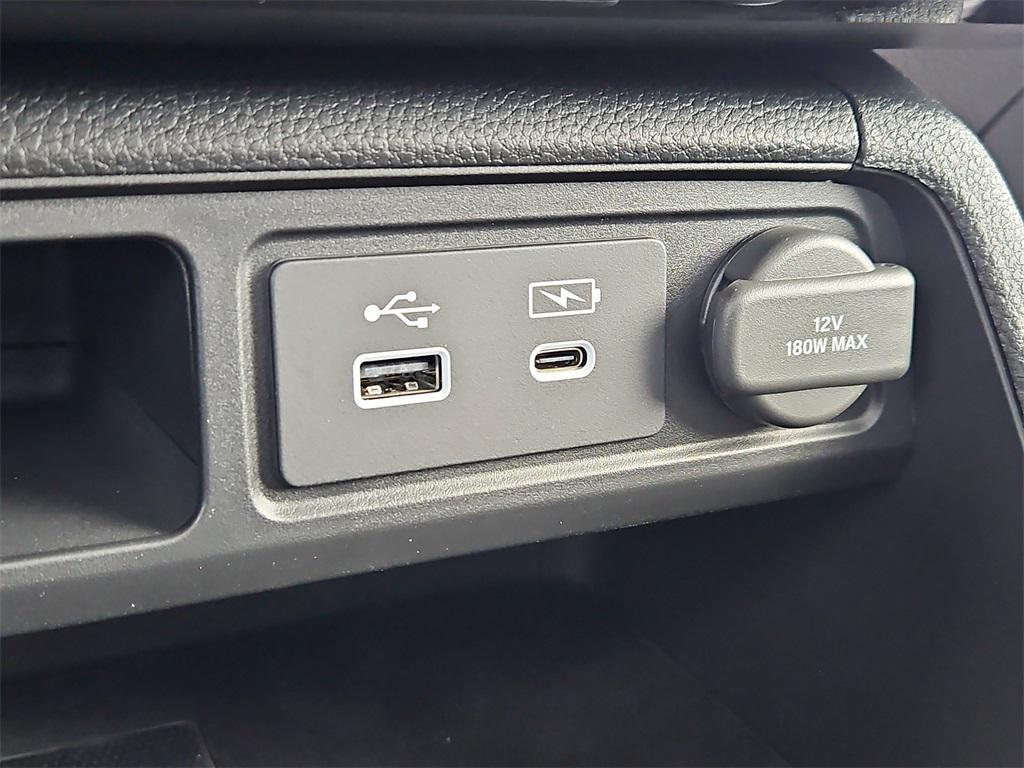 new 2025 Honda Pilot car, priced at $55,715