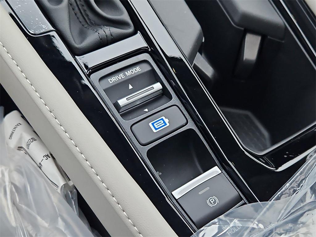 new 2025 Honda Accord Hybrid car, priced at $40,950