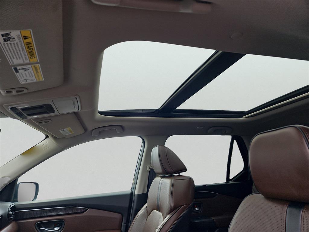 used 2024 Honda Pilot car, priced at $43,187