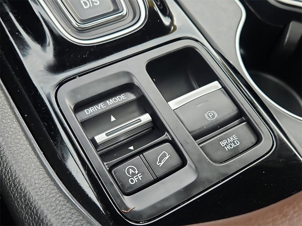 used 2024 Honda Pilot car, priced at $43,187