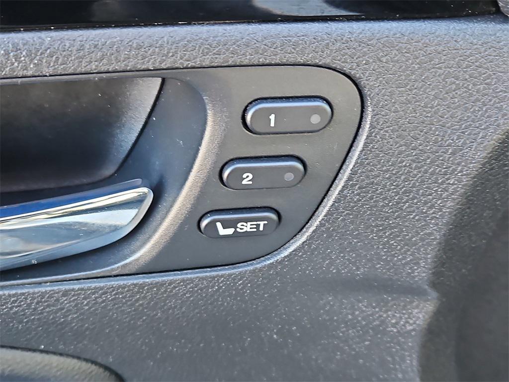 used 2021 Honda Pilot car, priced at $27,387