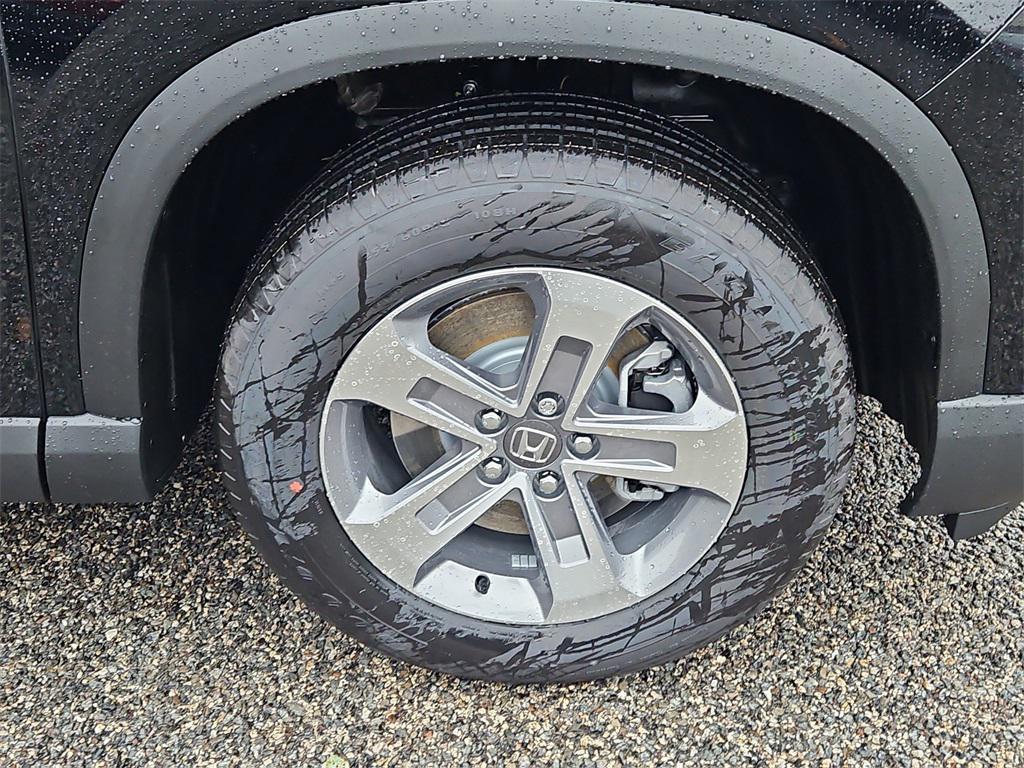 new 2025 Honda Pilot car, priced at $47,095