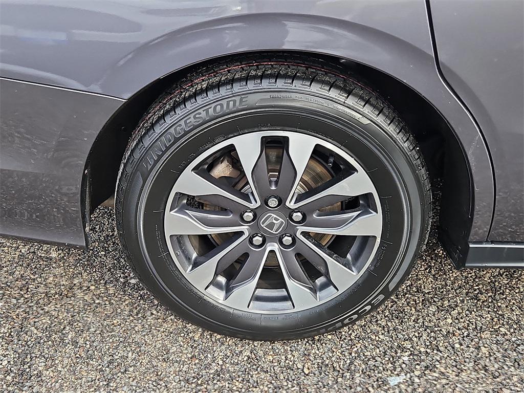 used 2024 Honda Odyssey car, priced at $35,387