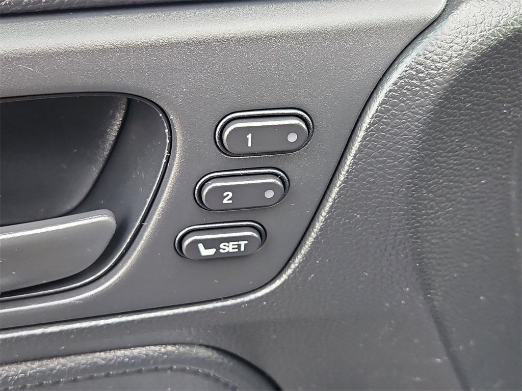 used 2024 Honda Odyssey car, priced at $35,387