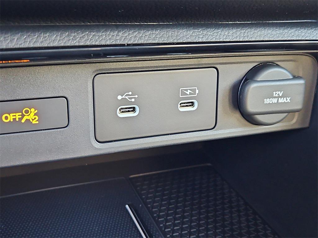 new 2026 Honda CR-V Hybrid car, priced at $40,705