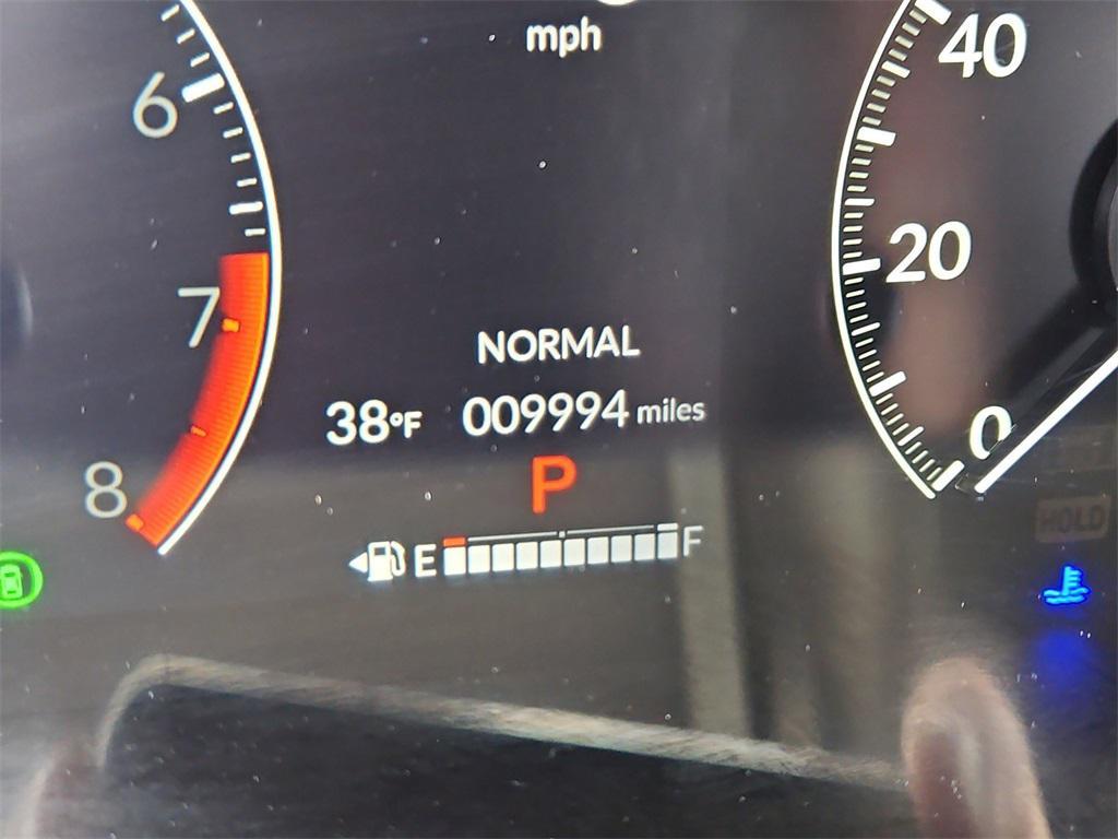 used 2025 Honda HR-V car, priced at $26,050