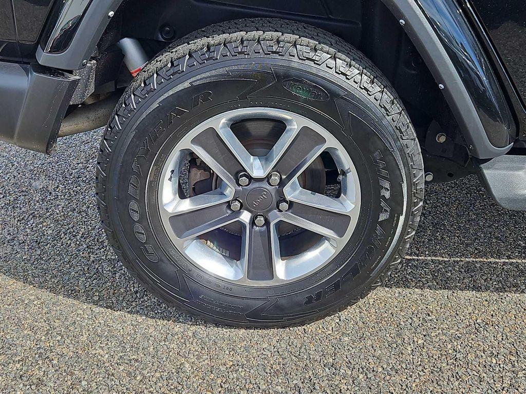 used 2022 Jeep Wrangler Unlimited car, priced at $33,595