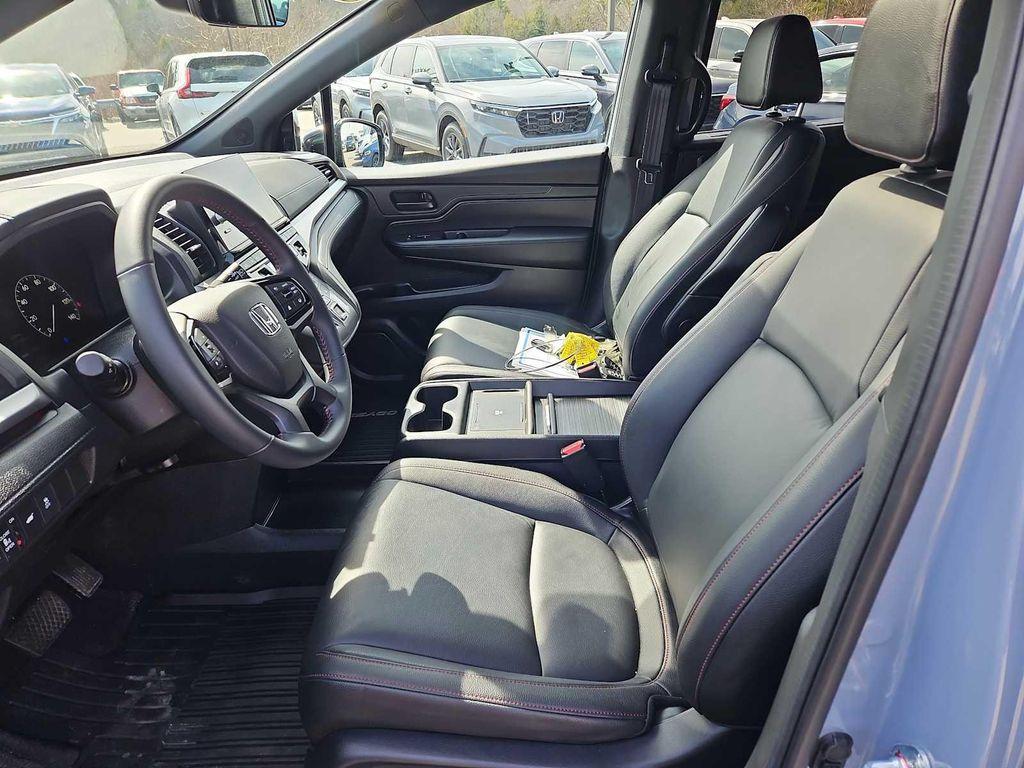 used 2026 Honda Odyssey car, priced at $44,998