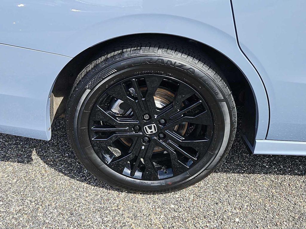 used 2026 Honda Odyssey car, priced at $44,998