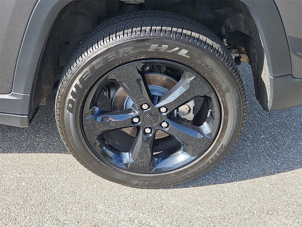 used 2023 Jeep Grand Cherokee car, priced at $32,667