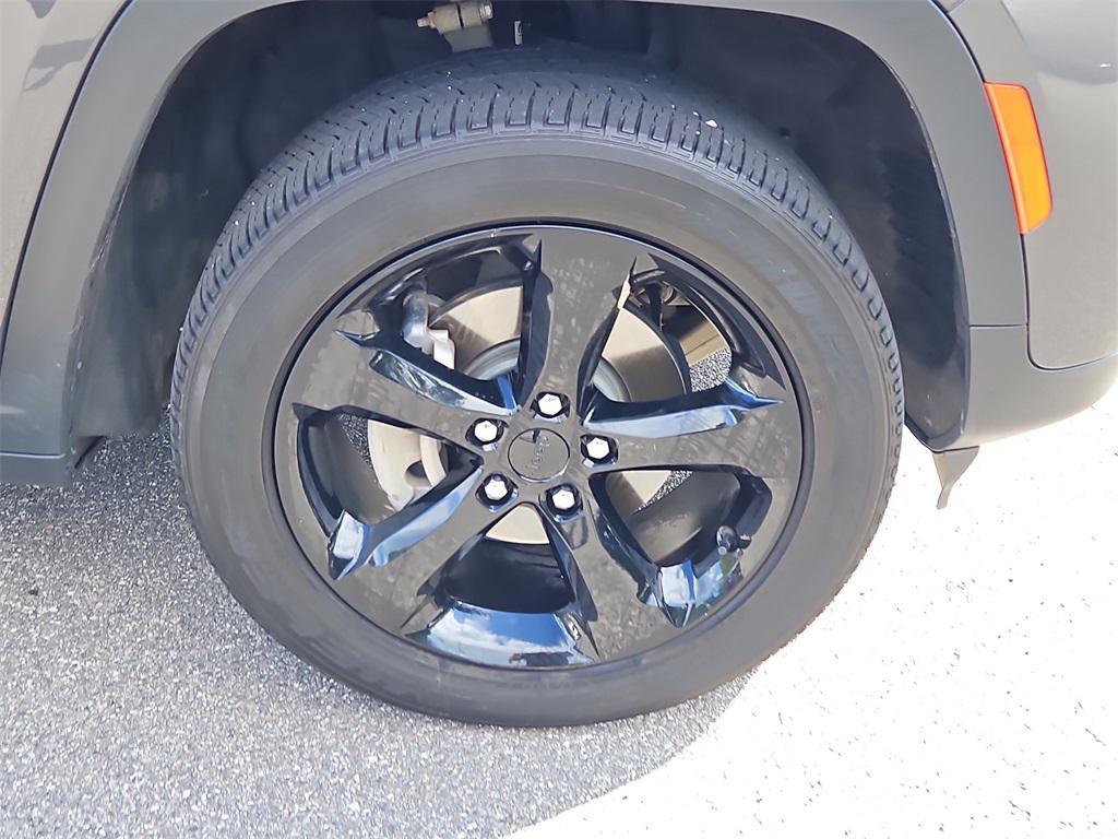 used 2023 Jeep Grand Cherokee car, priced at $32,667