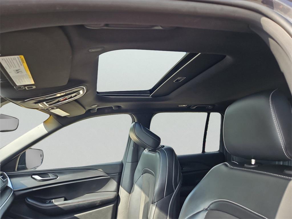 used 2023 Jeep Grand Cherokee car, priced at $32,667