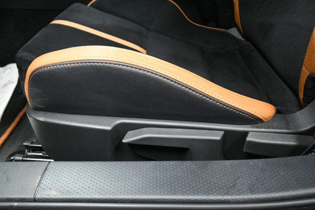 used 2025 Toyota GR86 car, priced at $41,991