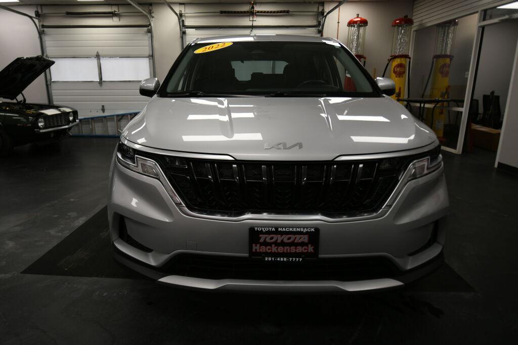 used 2022 Kia Carnival car, priced at $24,491